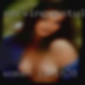 Women Lakin